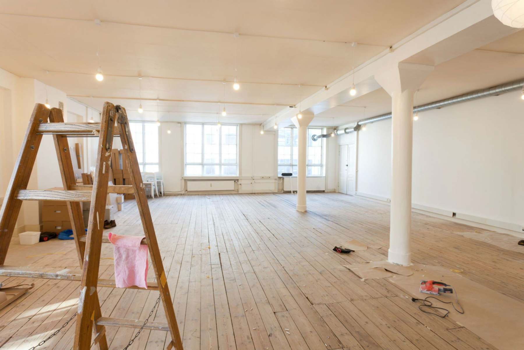 commercial painting in Swansea